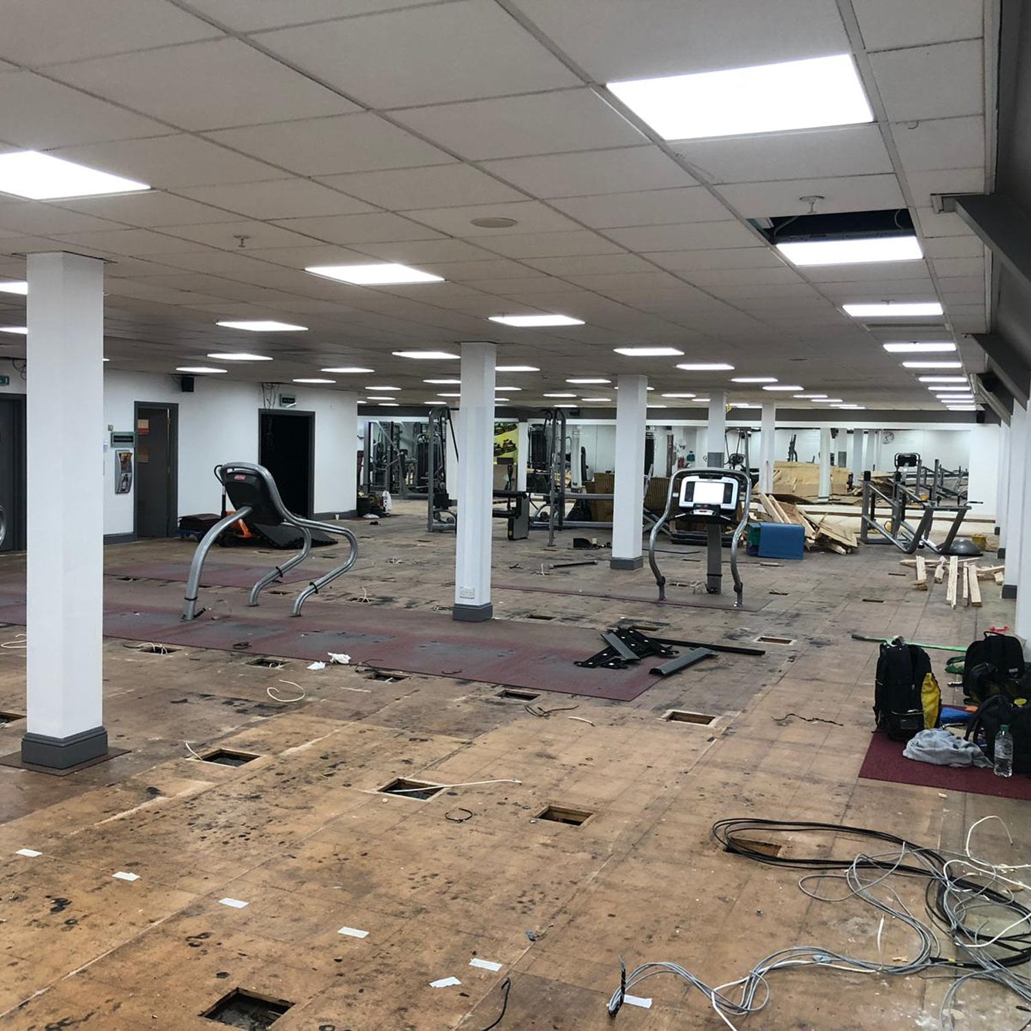 FitKit UK Marriott Worsley Gym Installation on behalf of Life Fitness